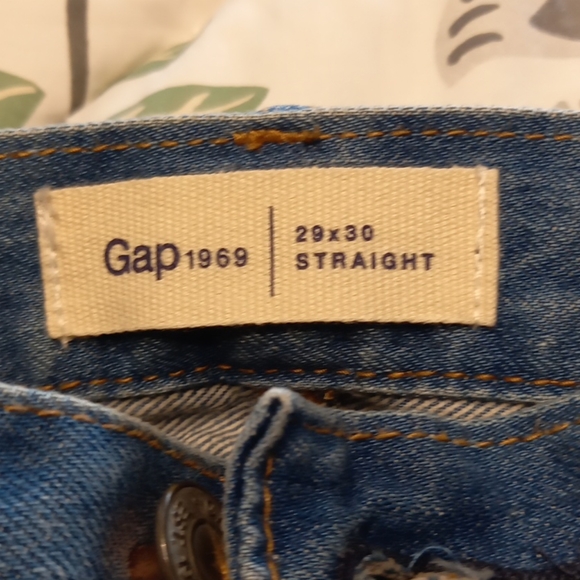 SOLD: Gap 1969 jeans size 29x30 - Picture 3 of 6